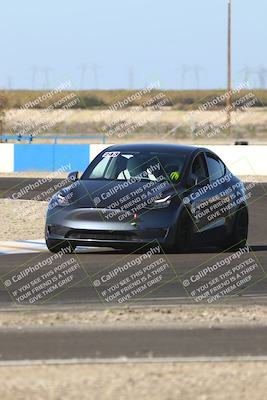 media/Nov-08-2025-Speed Ventures (Sat) [[1c7a6332f5]]/TC B/Session 3 (Turn 1)/
